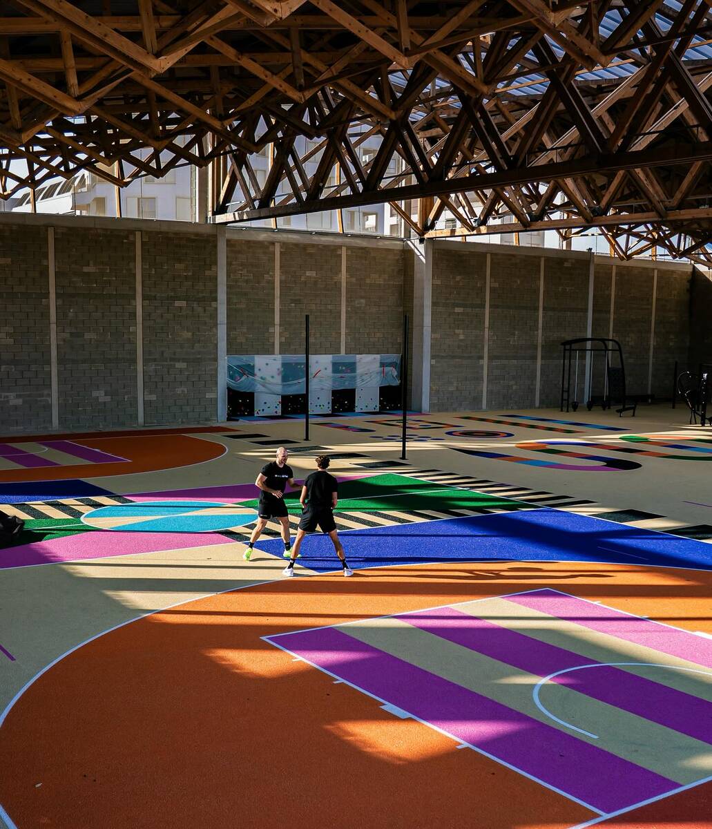 Le terrain de street basket aux Bassins à Flot