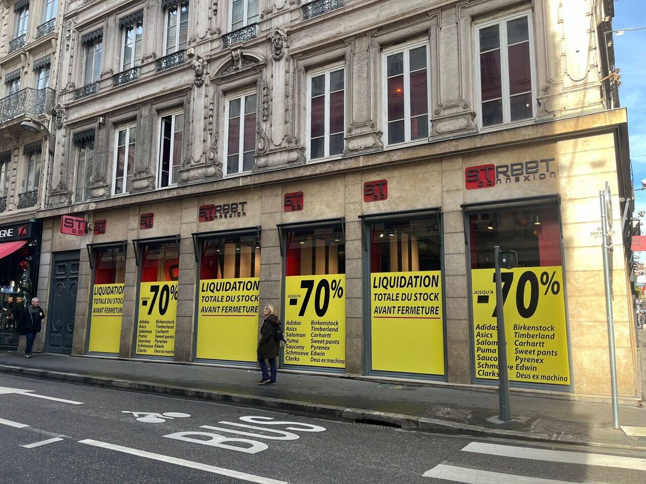 Lyon. Ce magasin très connu ferme en Presqu'île, le patron dénonce : "Plus aucun client"