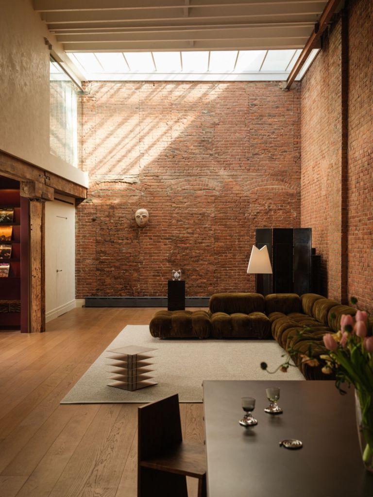 New York : une ancienne fabrique de bonbons métamorphosée en loft chaleureux