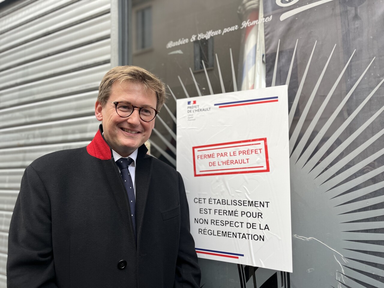 ces affiches vont bientôt marquer certains commerces illégaux de l'Hérault