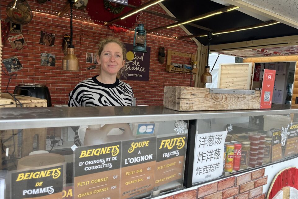 Le stand de Lucie Milesi met à l’honneur la soupe à l’oignon et les beignets.