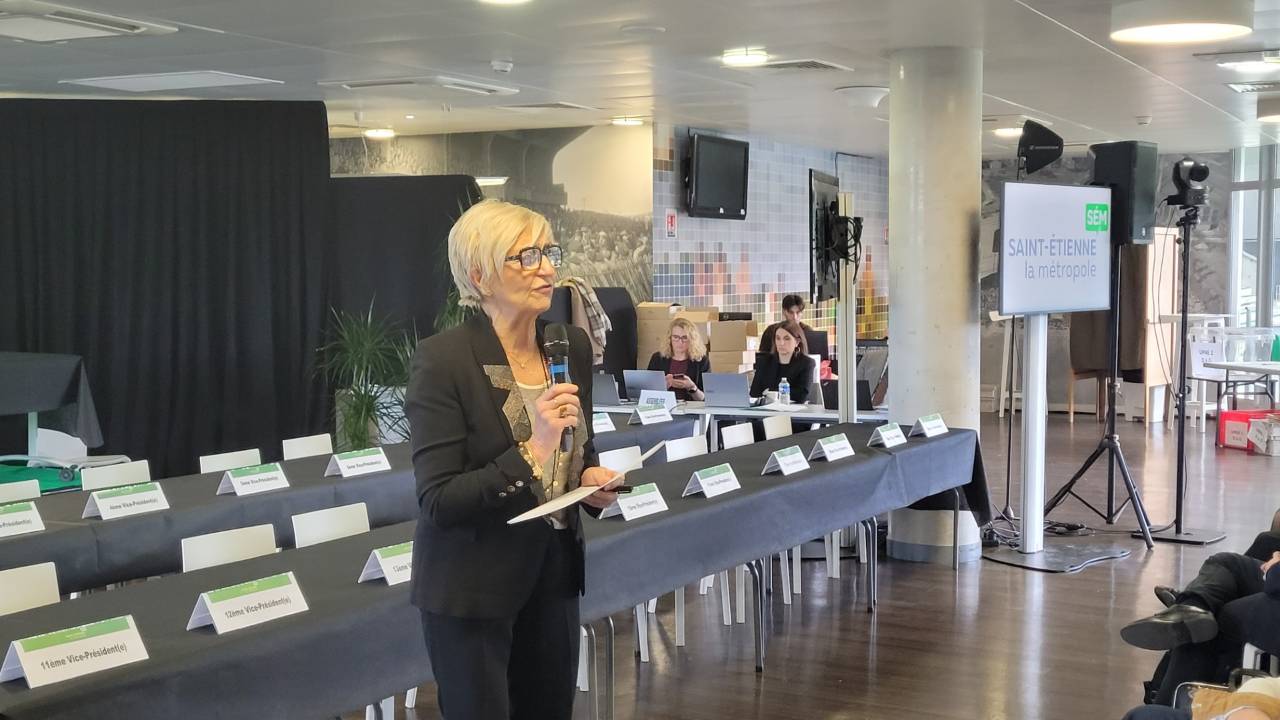 Sylvie Fayolle est logiquement élue présidente de Saint-Etienne Métropole