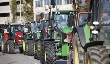 France/Crise agricole: des éleveurs procèdent à des blocages routiers contre l’abattage des troupeaux