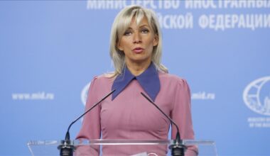 La Russie affirme que sa réponse au gel de ses comptes en Europe « ne tardera pas »