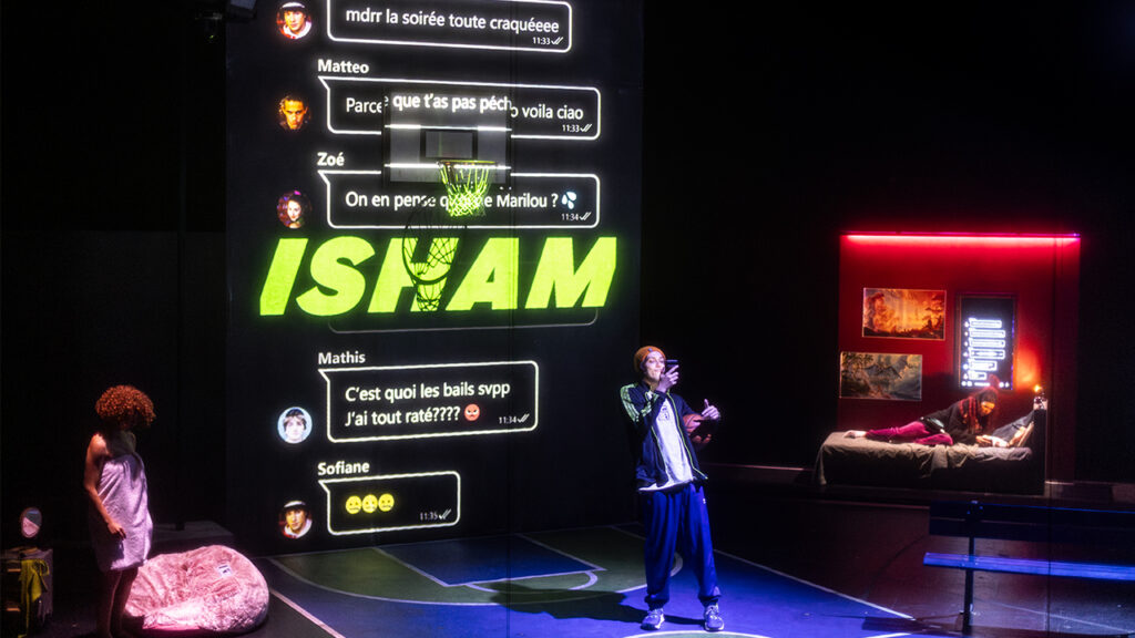 Toulon : To like or not Émilie Anna Maillet