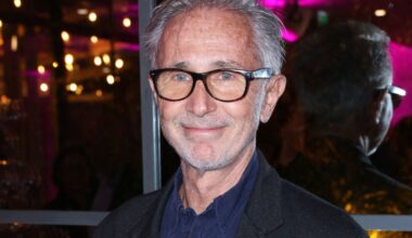 "Un fantasme survivaliste" : découvrez la maison de Thierry Lhermitte (73 ans) totalement perdue dans le Cantal