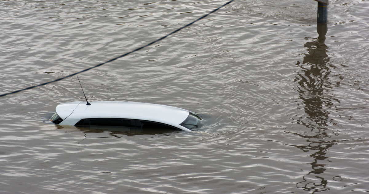 Une voiture tombe dans la Seine à Paris, le couple s’était endormi frein à main desserré