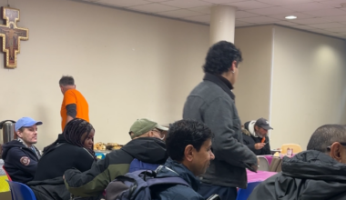 À Lille, le petit-déjeuner solidaire d’Entourage aide chaque semaine plus de 2 600 personnes sans domicile