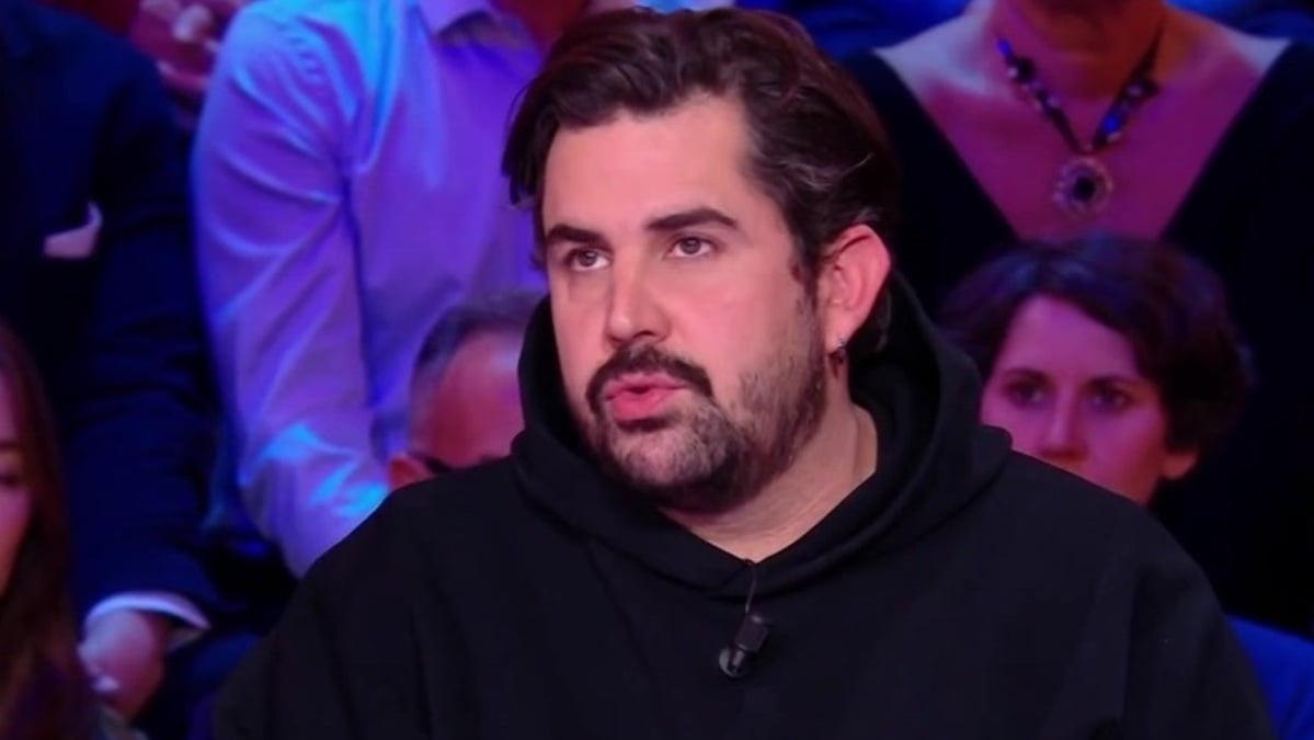 Artus : victime de racket et de harcèlement dans son enfance, il se cachait quand il entendait un bruit particulier