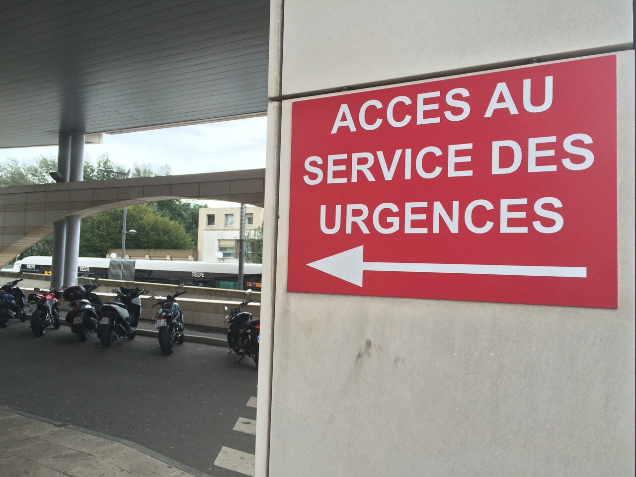 À Rouen et Bois-Guillaume, les urgences sont sous tension et en appellent à la responsabilité des usagers