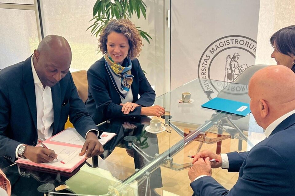 La signature de la convention entre l'Université Toulouse cpaitole et le Conseil département du tarn-et-Garonne