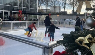 Rouen. Petits et grands ont chaussé leurs patins sur la patinoire éphémère du 105