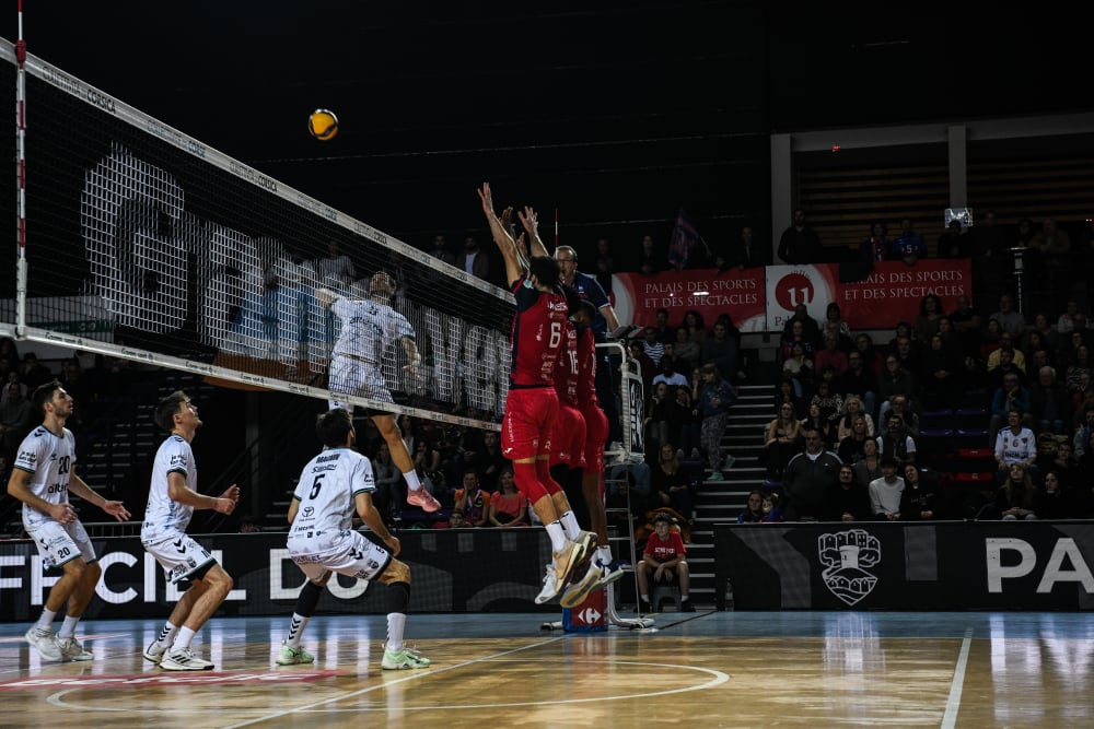 Nouvelle défaite frustrante pour Ajaccio face à Poitiers malgré une énergie débordante