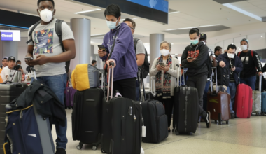 vos réseaux sociaux bientôt fouillés à la frontière ?