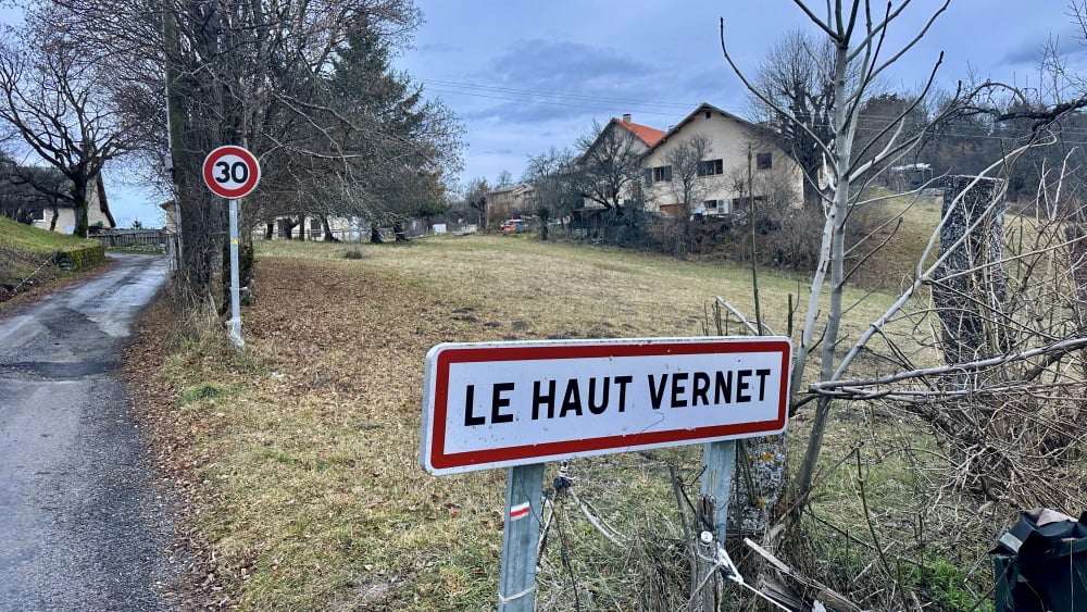 la grand-mère maternelle de la victime a des éléments à faire part au juge d'instruction