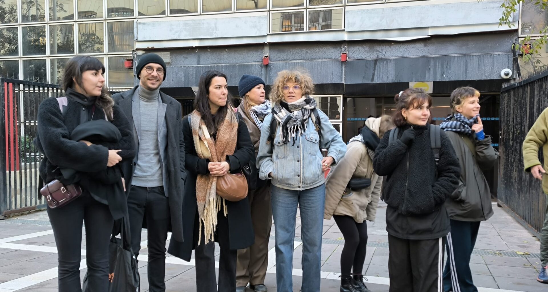 Arrêtés devant Eurolinks, des militants pro-palestiniens contestent la procédure judiciaire