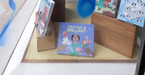 À Marseille, des tags d’extrême droite sur la librairie Transit