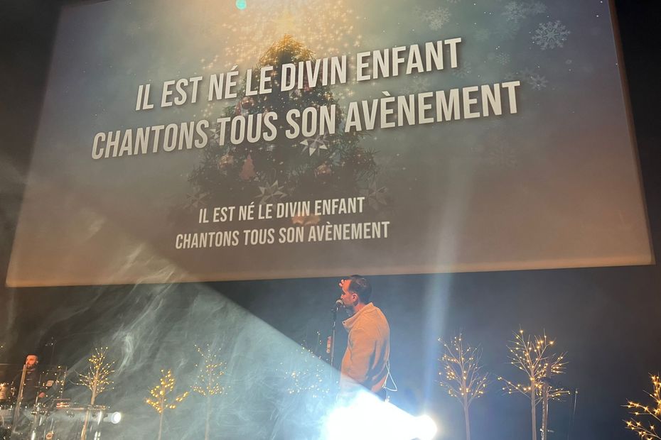 Glorious revient à Lyon, juste avant la messe, pour un concert de Noël rock