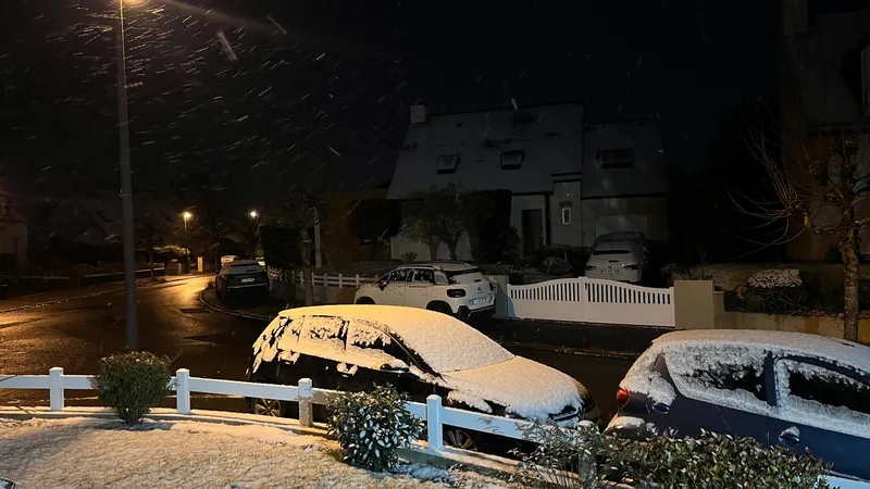 Les routes sont dégagées mais un joli manteau blanc recouvre les paysages ce 25 décembre 2025 en Bretagne