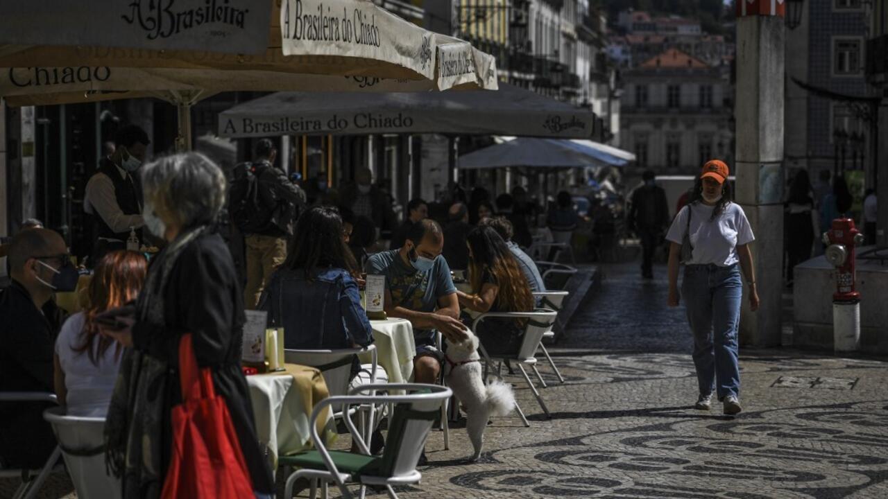 Au Portugal, le secteur du tourisme mise sur l'intégration des immigrés - Accents d'Europe