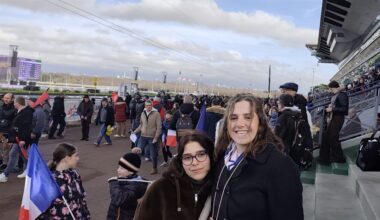 ces jeunes racontent pourquoi ils vibrent pour les courses hippiques