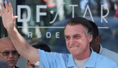 Brésil : la justice refuse que Bolsonaro purge sa peine de prison à domicile - Le Figaro