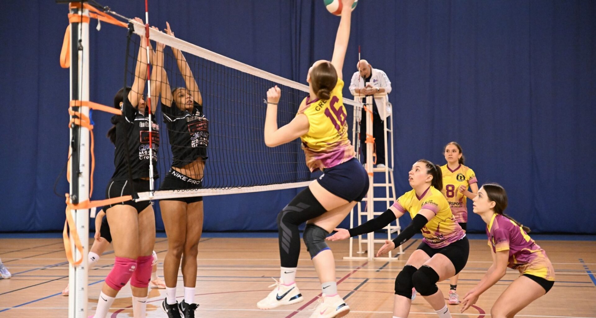 VOLLEY BALL : Seule l'équipe masculine 2 du Creusot l'a emporté face à Talant