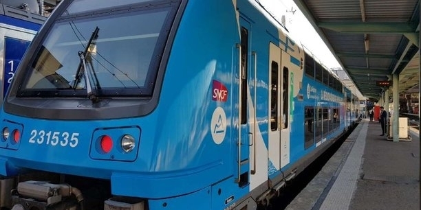 Une voiture percutée par un TER au Chambon-Feugerolles : 2 blessés légers