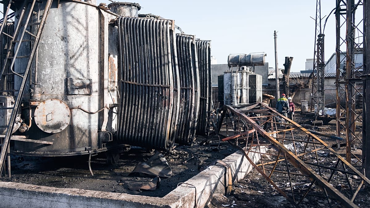 Attaques russes en Ukraine : un million de personnes privées d'électricité et d'eau