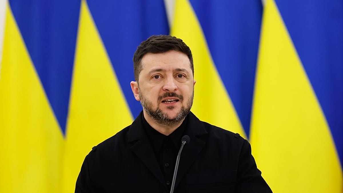 Zelensky réclame davantage de défense aérienne alors que la Russie plonge Kyiv dans le froid