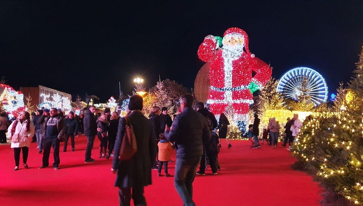 "Une carotte, un désastre !" : au Barcarès, l'énorme coup de gueule d'un commerçant du village de Noël contre la mairie