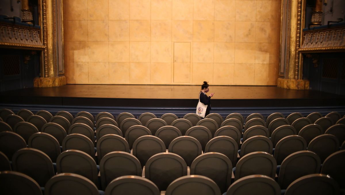 Le théâtre public, un plan social silencieux : épisode 1/4 du podcast La culture sous pression