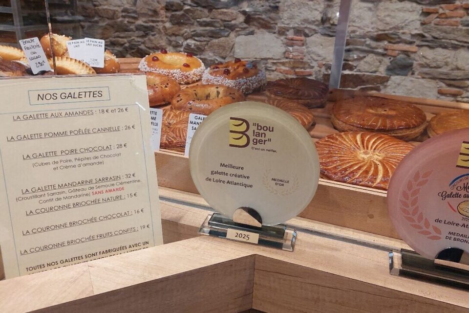 La galette créative de cette année est faite avec des mandarines. Le prix s'élève à 32 euros