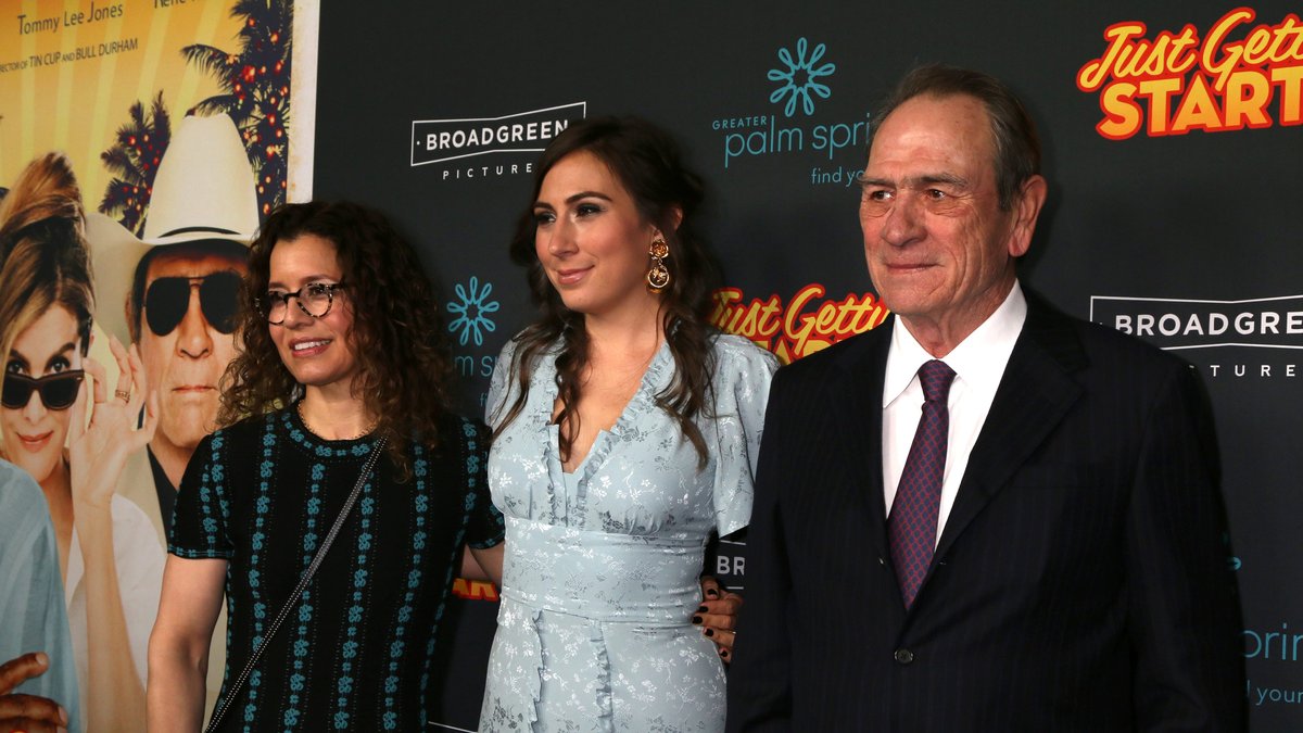 Son corps a été retrouvé dans un hôtel : la fille de l’acteur Tommy Lee Jones est mystérieusement décédée durant la nuit du Nouvel An