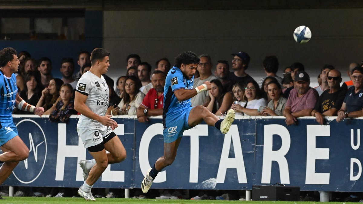 VIDEO "Il y a eu beaucoup de changements dans ma vie" : Donovan Taofifenua, une place à prendre après la blessure de Maël Moustin