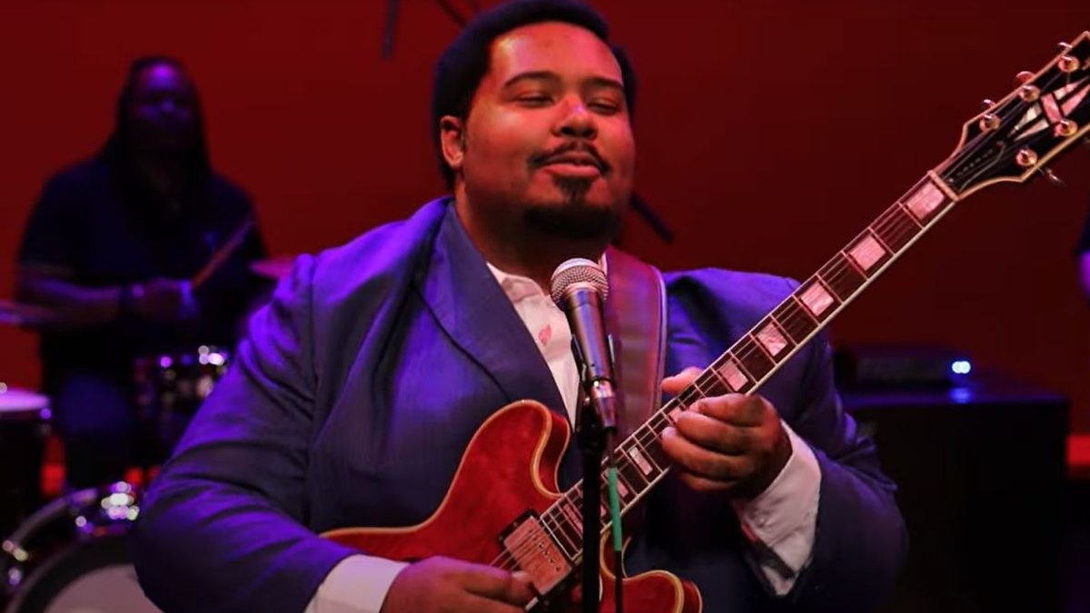 Depuis le "Nid", à Pamiers, Aurélie fait tourner des artistes blues, soul et funk dans toute la France, et au-delà