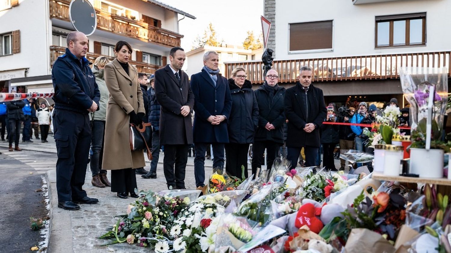 16 nouveaux corps ont été identifiés et restitués à leurs familles, dont celui d'un Français de 39 ans