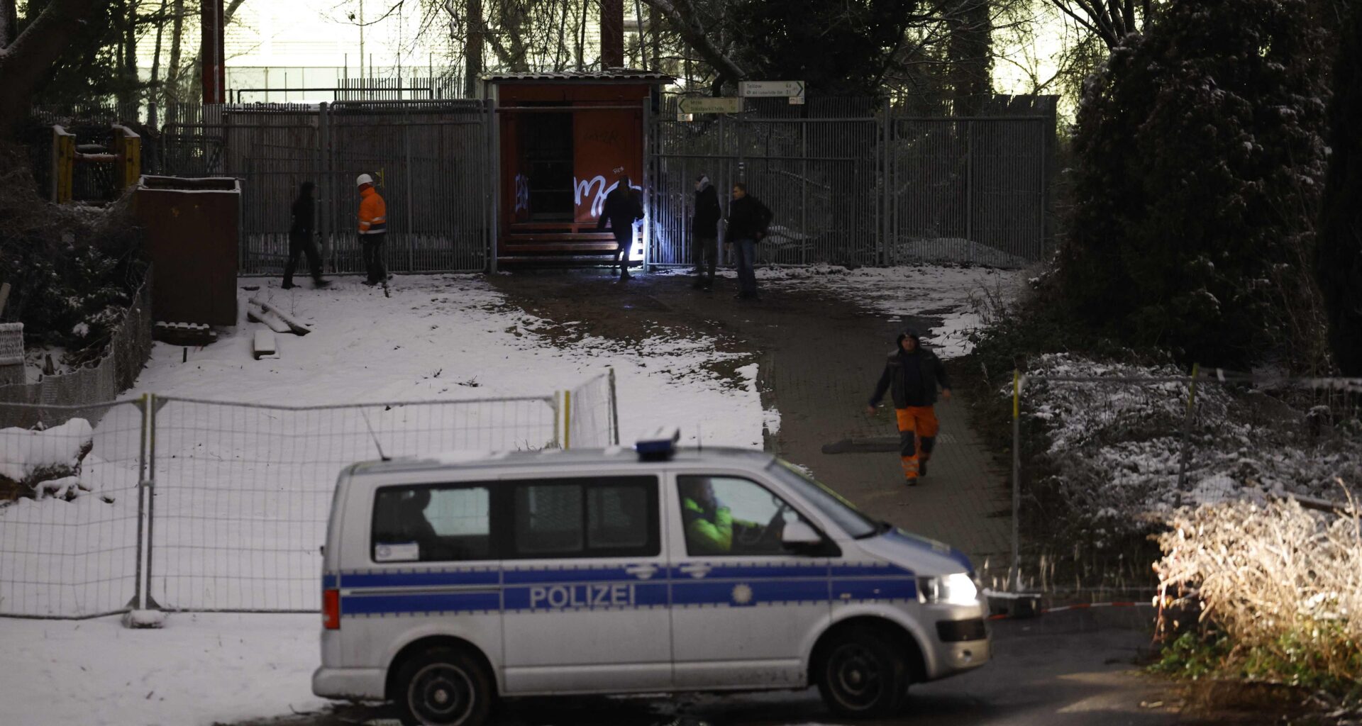 un incendie provoque une panne massive et prive 45 000 foyers d’électricité à Berlin – AL24 News