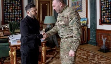 Guerre en Ukraine : "Le Kremlin va ouvrir le champagne"… pourquoi Zelensky a poussé son chef du Service de sécurité à démissionner ?