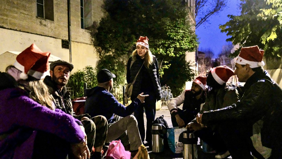 "Dans notre société, on invisibilise les plus vulnérables" : Entraide SDF déplore le manque de considération pour les sans-abri