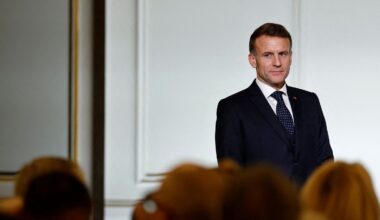 Pointé du doigt après l'opération militaire américaine au Venezuela, Emmanuel Macron veut reprendre la main sur le dossier ukrainien