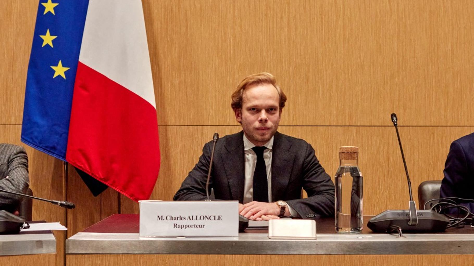 La commission d’enquête sur l’audiovisuel public va reprendre, mais avec de nouvelles règles