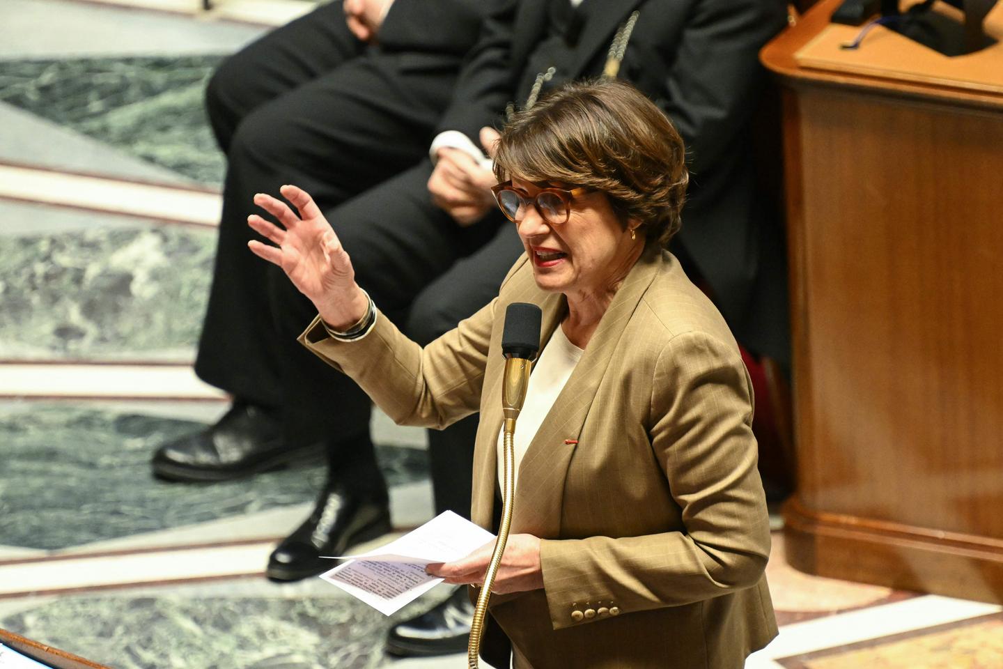 Le gouvernement français suspend les importations de produits contenant des pesticides, interdits dans l’Union européenne