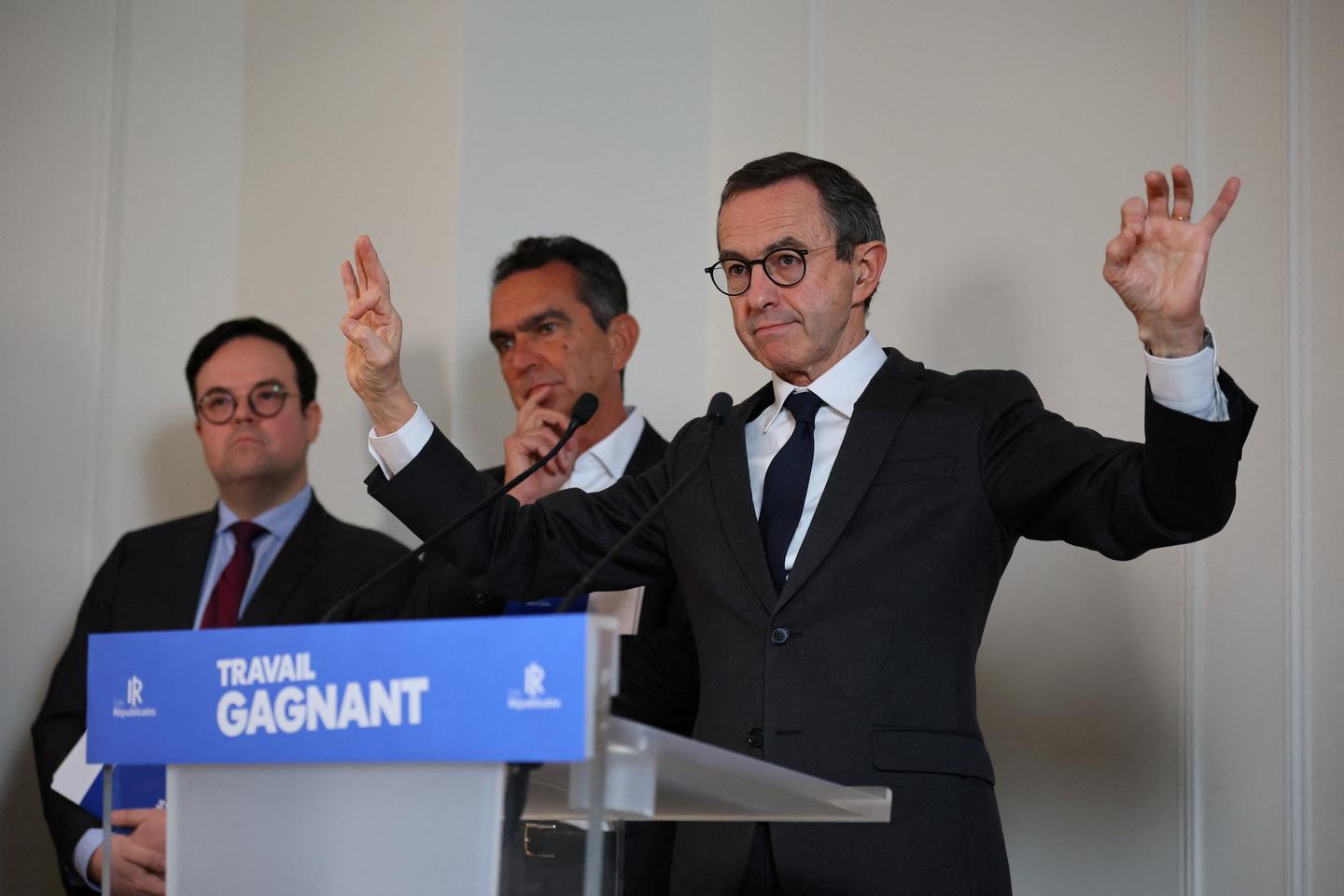 Emmanuel Macron « prend le risque d’une censure » du gouvernement s’il vote pour l’accord de libre-échange, prévient Bruno Retailleau