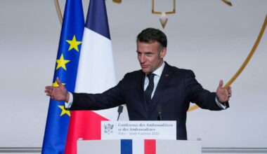 Les Etats-Unis «s'affranchissent des règles internationales», affirme Emmanuel Macron devant les ambassadeurs