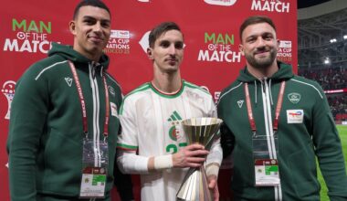 Insolite - CAN 2026 : trois membres de la Section Paloise ont remis le trophée d'homme du match à Adil Boulbina après Algérie - République Démocratique du Congo