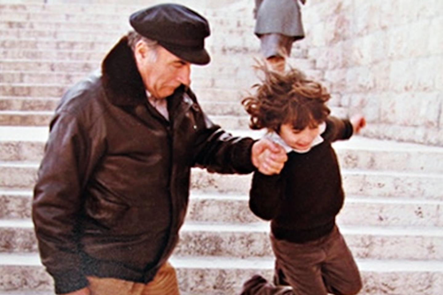 une autre vie possible », documentaire raconté par sa fille Mazarine