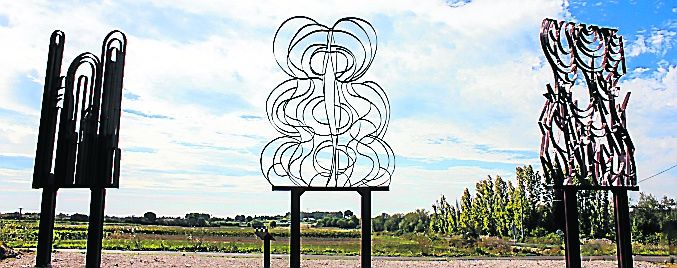 Une forêt enchantée à l’entrée de Loupian.