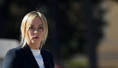 DIRECT. Guerre en Ukraine : "Le moment est venu où l’Europe devrait parler aussi avec la Russie", estime Giorgia Meloni