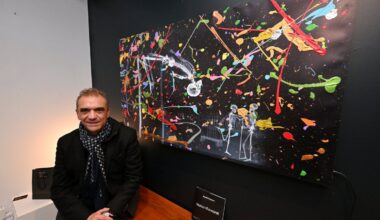 Cette exposition détourne les radiographies en œuvres lumineuses positives